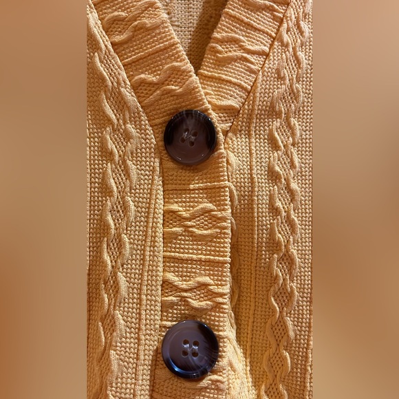 XXL Ladies Gold Pullover Top - Picture 2 of 5